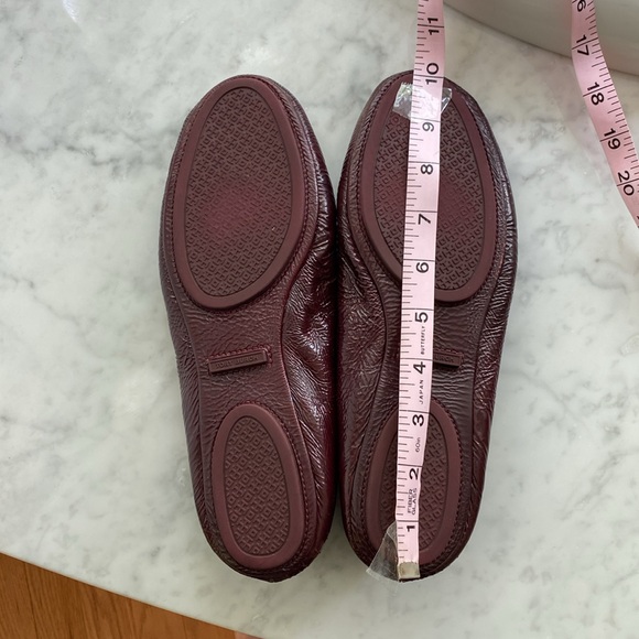 TORY BURCH Travel “T” Crinkle Ballet shoe #31158203 in Oxblood color Size 8.5 M - Picture 7 of 11